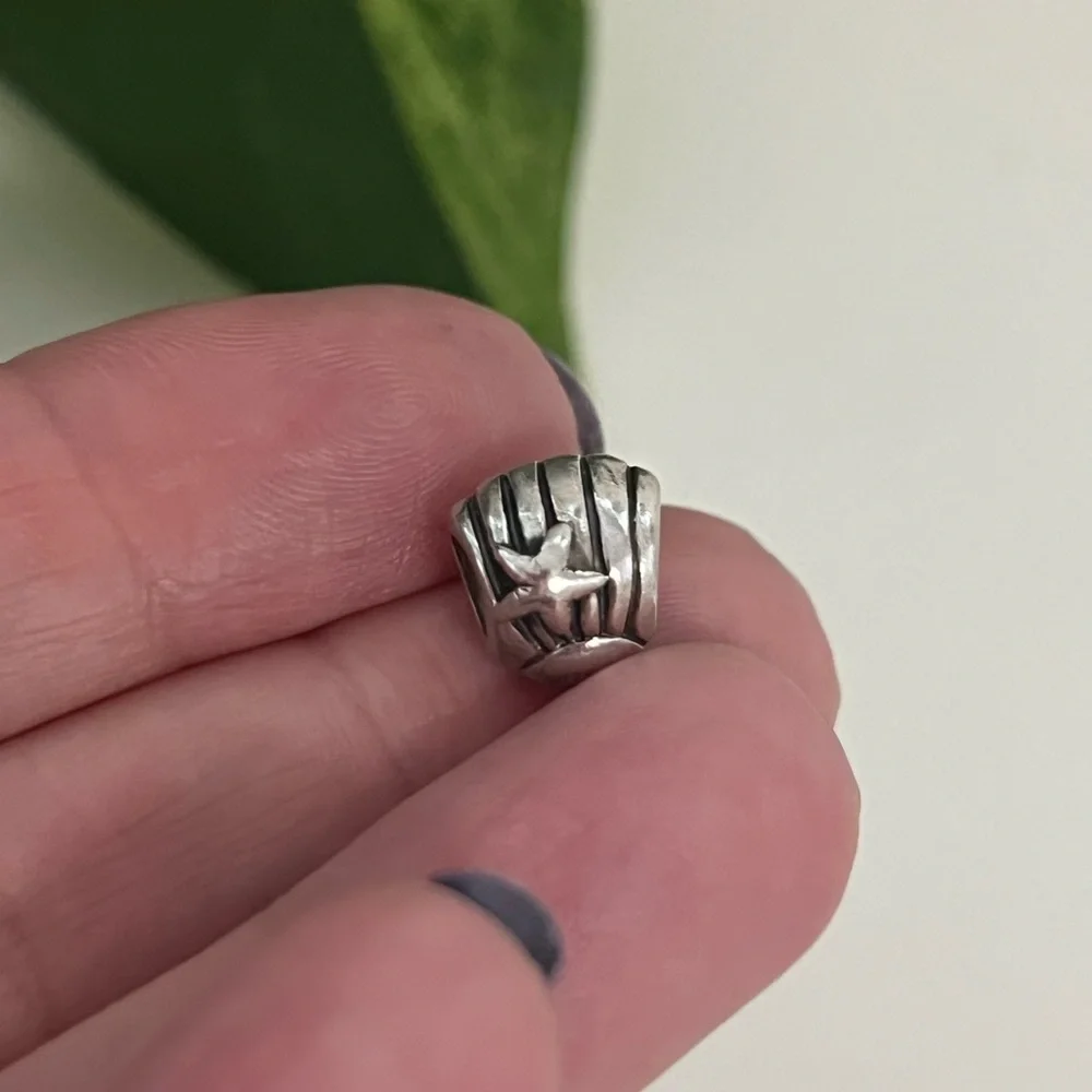 Retired Pandora Shell & Starfish Charm 🐚⭐️ - Picture 7 of 7